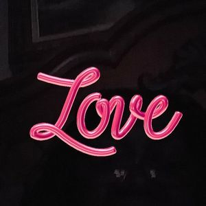 Meet your Posher, Glory